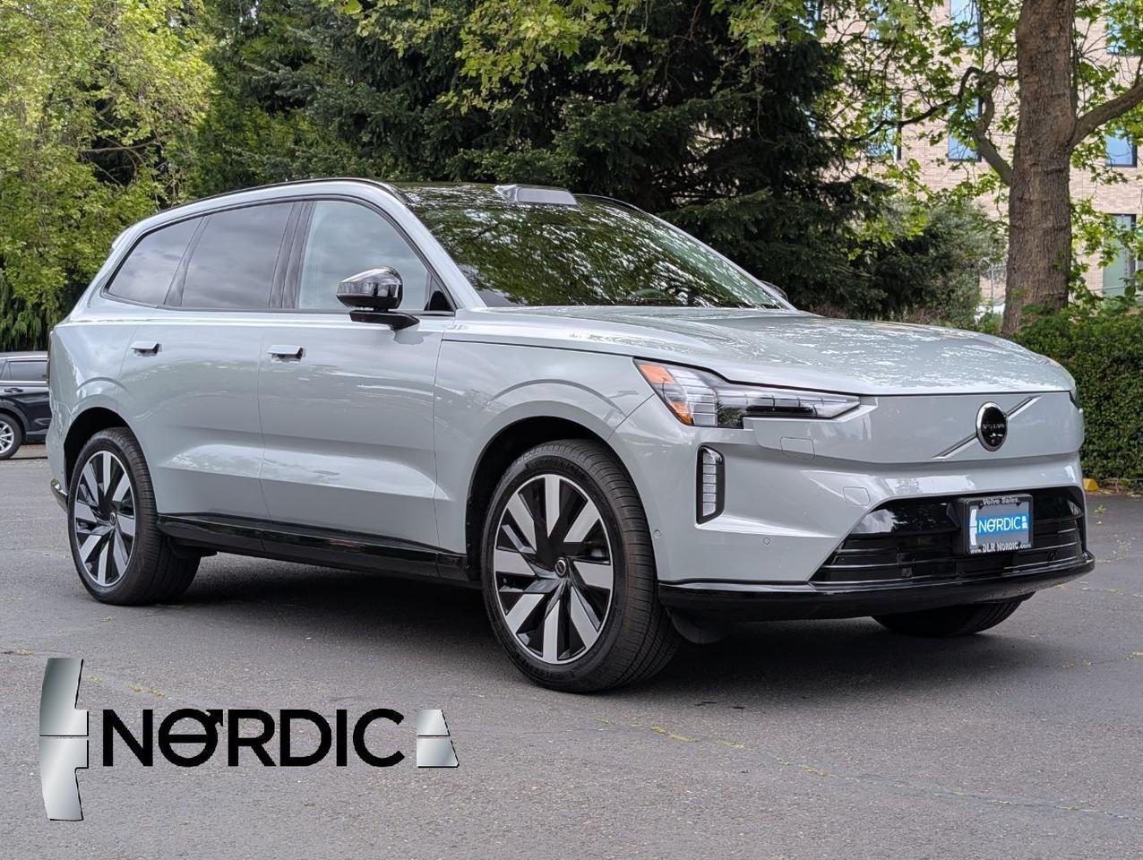 2025 Volvo EX90 Twin Motor AWD ULTRA | 402hp, 310mi EV Range, Bose Premium Audio, Tow Package, Climate Comfort Seats