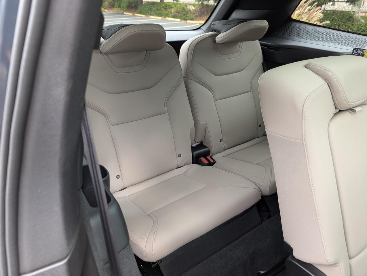 2025 Volvo EX90 Twin Motor PLUS | 402hp, 308mi EV, Bose Audio, 6-Pass, Pilot Assist, Head Up Display & Tow Hitch Portland OR