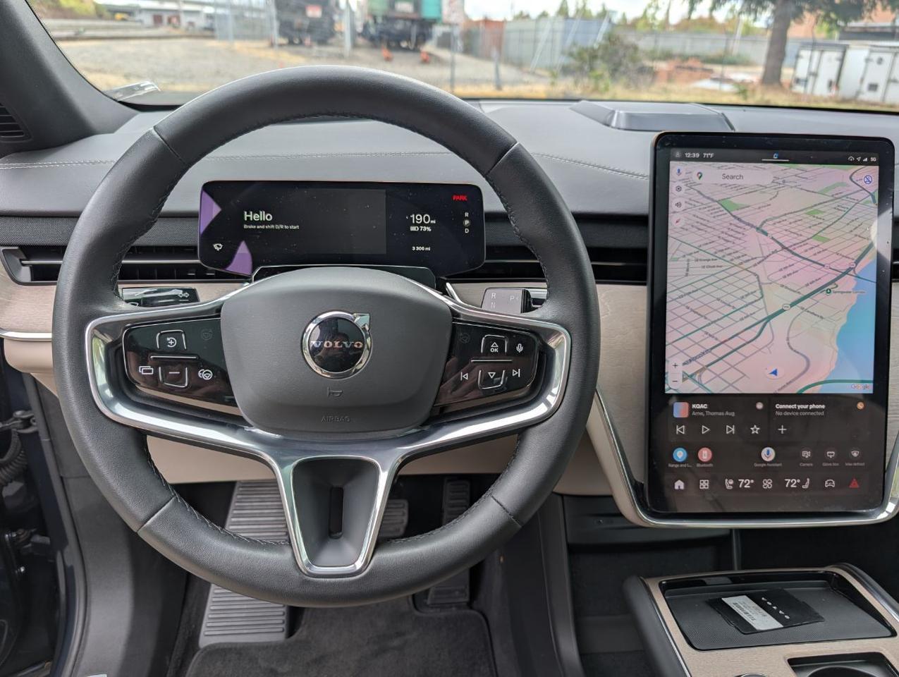 2025 Volvo EX90 Twin Motor PLUS | 402hp, 308mi EV, Bose Audio, 6-Pass, Pilot Assist, Head Up Display & Tow Hitch Portland OR