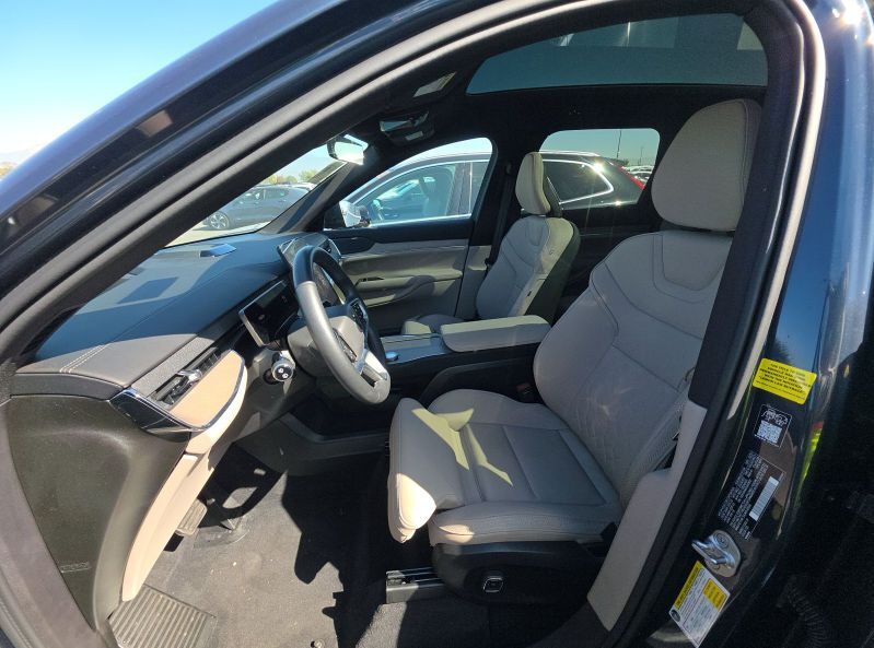 2025 Volvo EX90 Twin Motor PLUS | 402hp, 310mi EV, Bose Audio * Portland OR