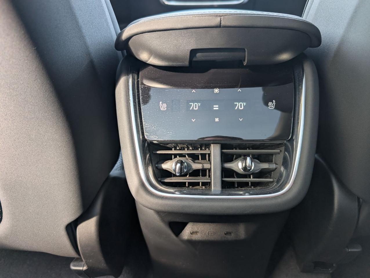 2025 Volvo EX90 Twin Motor Performance ULTRA | 510hp, 296mi EV Range, Bowers & Wilkins, 4 Heated Seats & Wheel Portland OR
