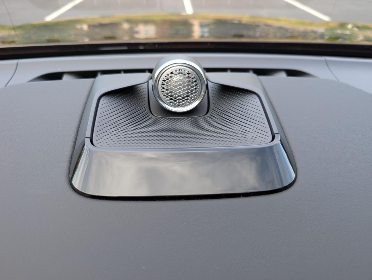 2025 Volvo EX90 Twin Motor Performance ULTRA | 510hp, 310mi EV, Bowers & Wilkins, 6-Pass Center Walk, 4 Heated Seats Portland OR