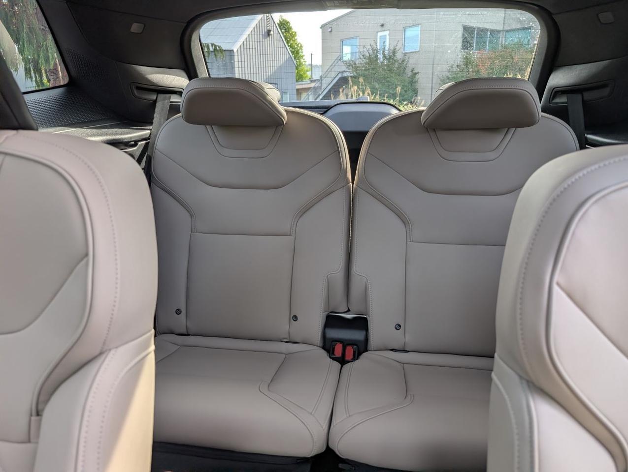 2025 Volvo EX90 Twin Motor Performance ULTRA | 510hp, 310mi EV, Bowers & Wilkins, 6-Pass Center Walk, 4 Heated Seats Portland OR