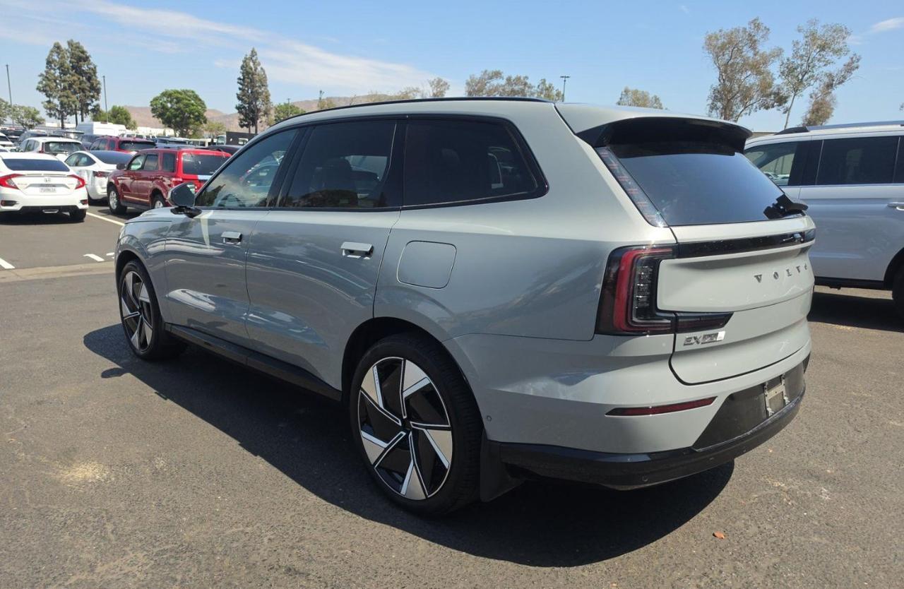 2025 Volvo EX90 Twin Motor Performance ULTRA | 510hp, Bowers &amp; Wilkins, 6-Pass * Portland OR