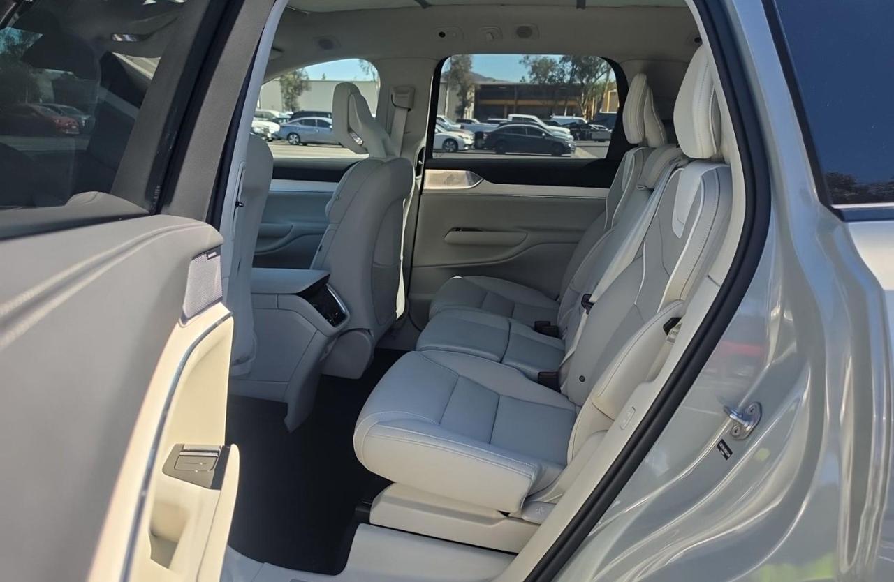 2025 Volvo EX90 Twin Motor Performance ULTRA | 510hp, Bowers &amp; Wilkins, 7-Pass Portland OR