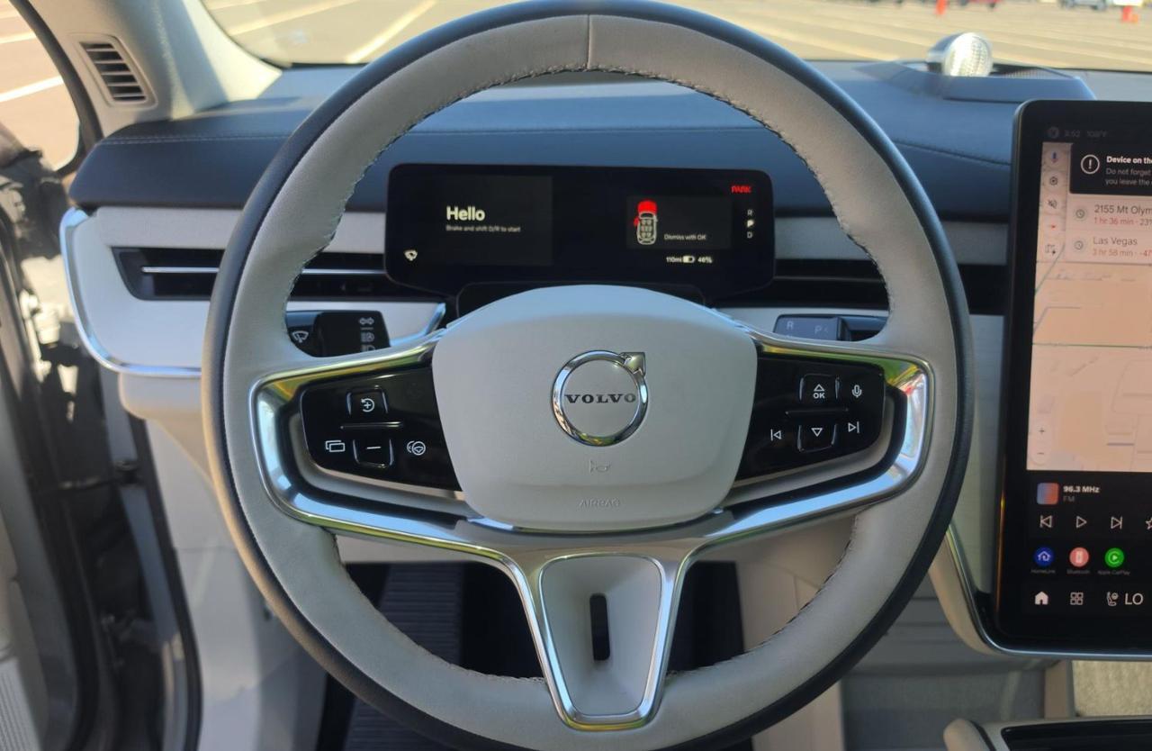 2025 Volvo EX90 Twin Motor Performance ULTRA | 510hp, Bowers & Wilkins w/Dolby Altmos, Ventilated Nordico & 22" Whls Portland OR