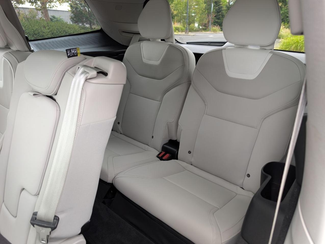 2025 Volvo EX90 Twin Motor Performance ULTRA | 510hp, Bowers & Wilkins w/Dolby Atmos, Ventilated Nordico & 22" Whls Portland OR