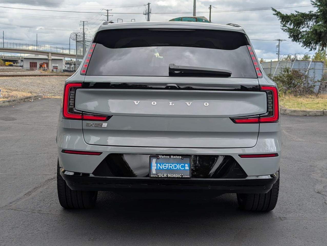2025 Volvo EX90 Twin Motor Performance ULTRA | 510hp, Bowers & Wilkins w/Dolby Atmos, Ventilated Nordico & 22" Whls Portland OR