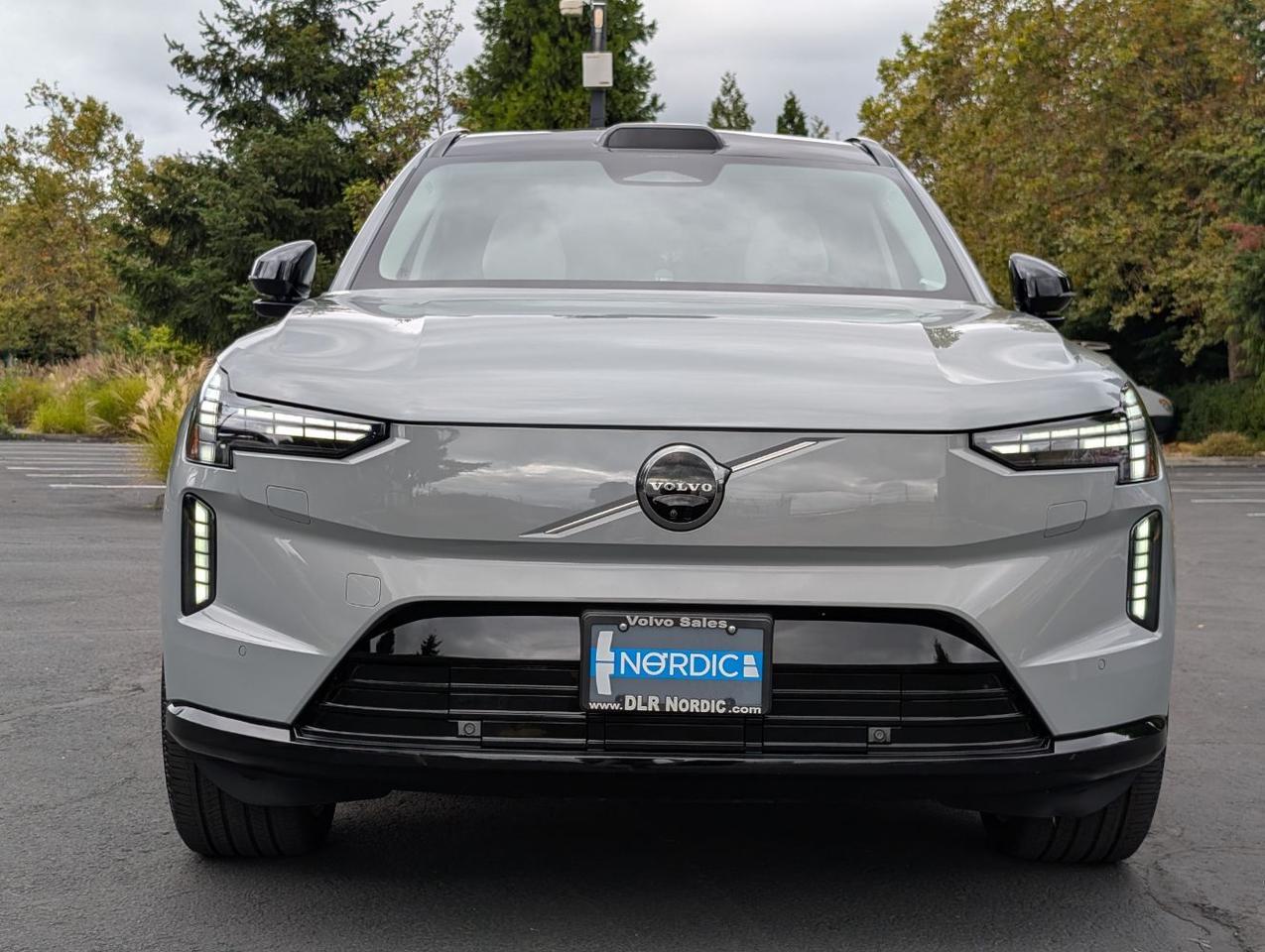 2025 Volvo EX90 Twin Motor Performance ULTRA | 510hp, Bowers & Wilkins w/Dolby Atmos, Ventilated Nordico & 22" Whls Portland OR