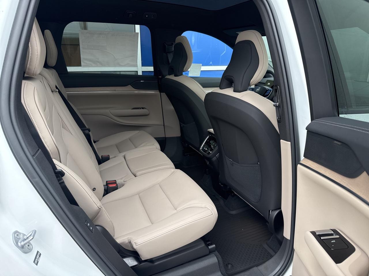 2025 Volvo EX90 Twin Motor Performance Ultra Bend OR