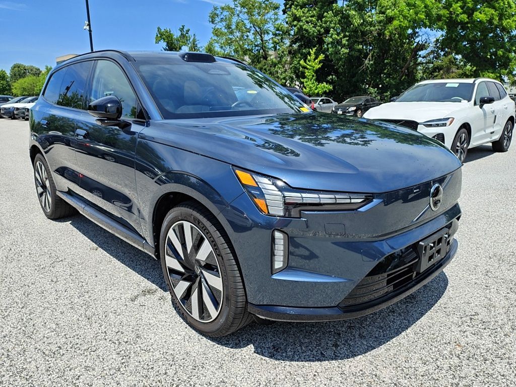 2025 Volvo EX90 Twin Motor Performance Ultra