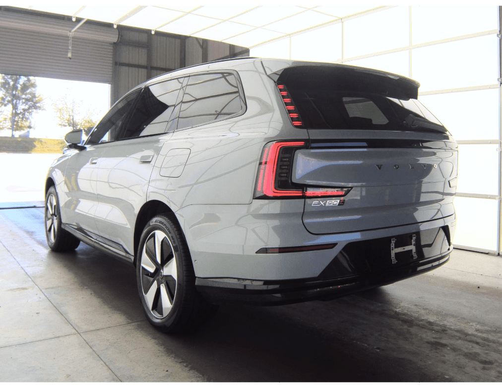 2025 Volvo EX90 Twin Motor Plus 6-Seater Pilot Assist Head Up Display Portland OR