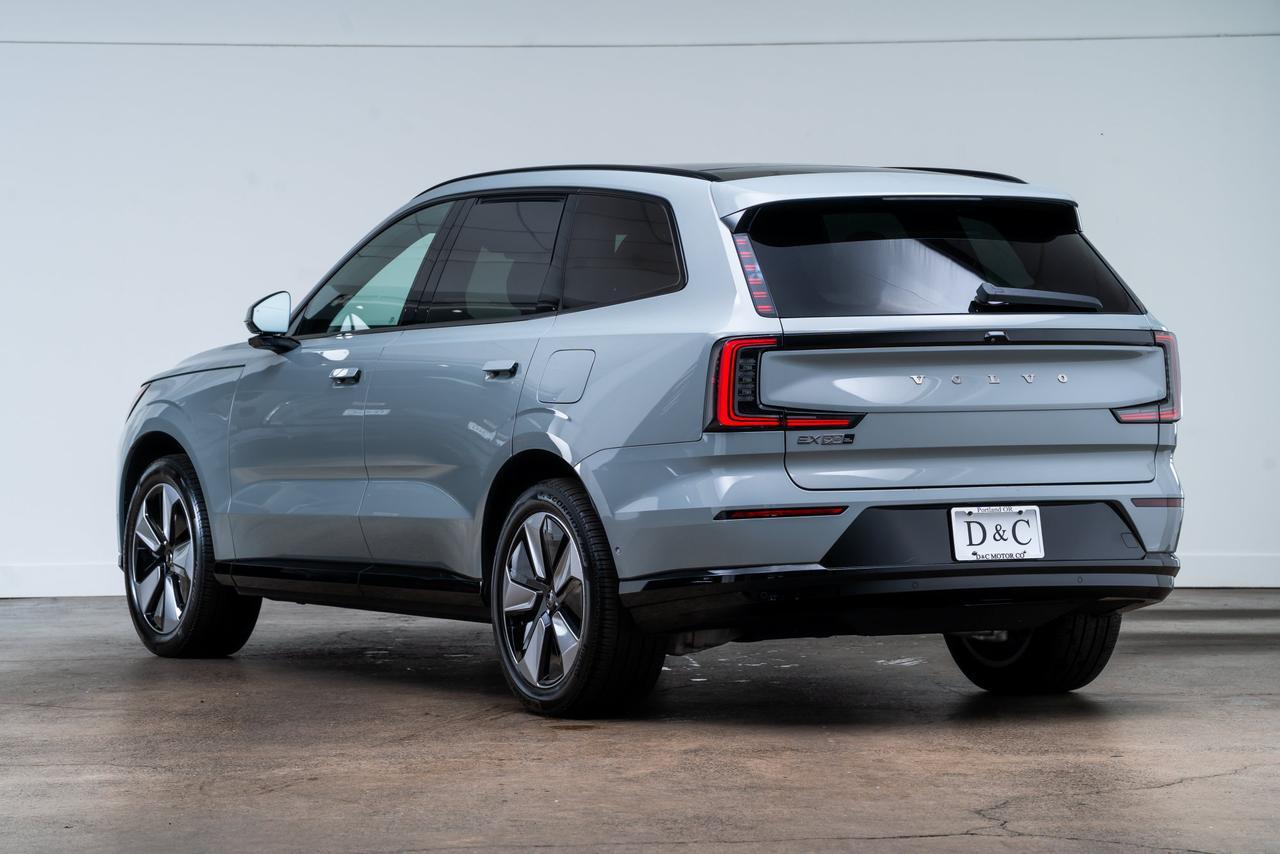 2025 Volvo EX90 Twin Motor Plus 6-Seater Pilot Assist Head Up Display Portland OR