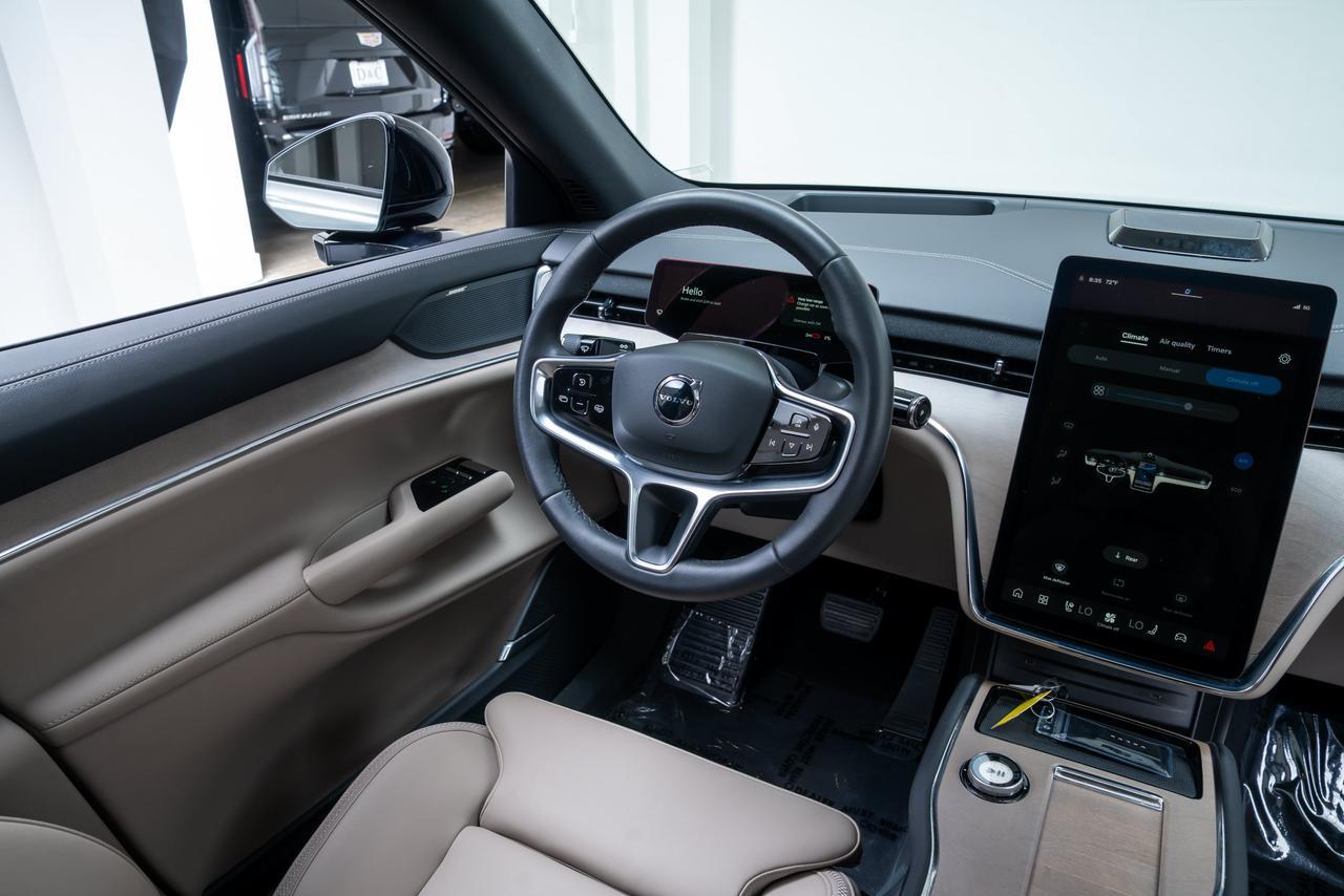 2025 Volvo EX90 Twin Motor Plus 6-Seater Pilot Assist Head Up Display Portland OR