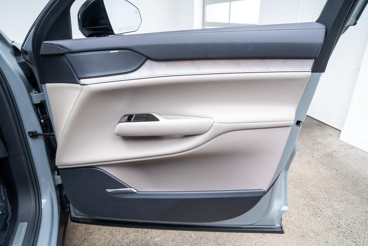 2025 Volvo EX90 Twin Motor Plus 6-Seater Pilot Assist Head Up Display Portland OR