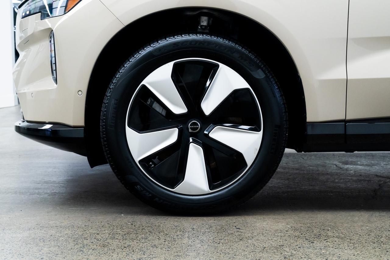 2025 Volvo EX90 Twin Motor Plus 7-Seater Head-Up Display Surround View Camera Portland OR