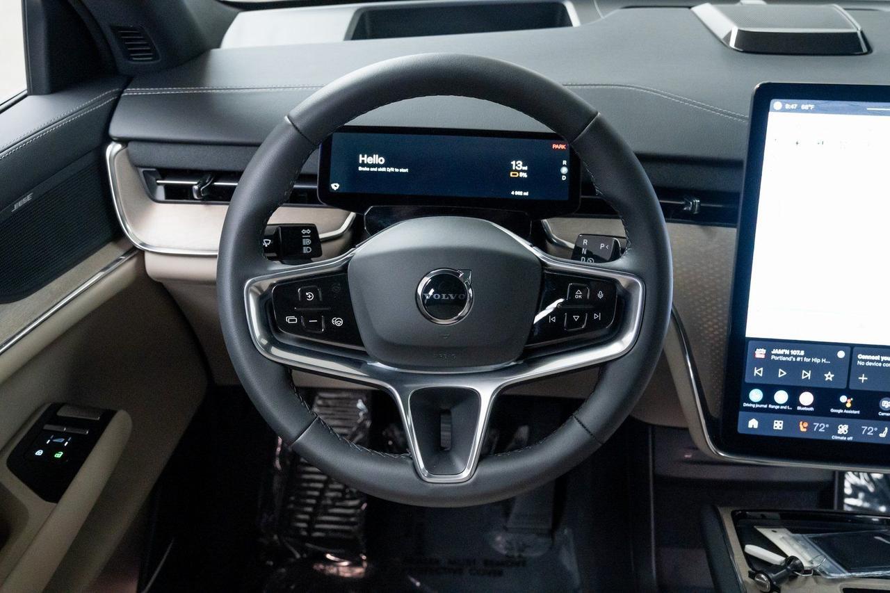 2025 Volvo EX90 Twin Motor Plus 7-Seater Head-Up Display Surround View Camera Portland OR