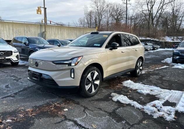 2025 Volvo EX90 Twin Motor Plus 7-Seater Head-Up Display Surround View Camera Portland OR