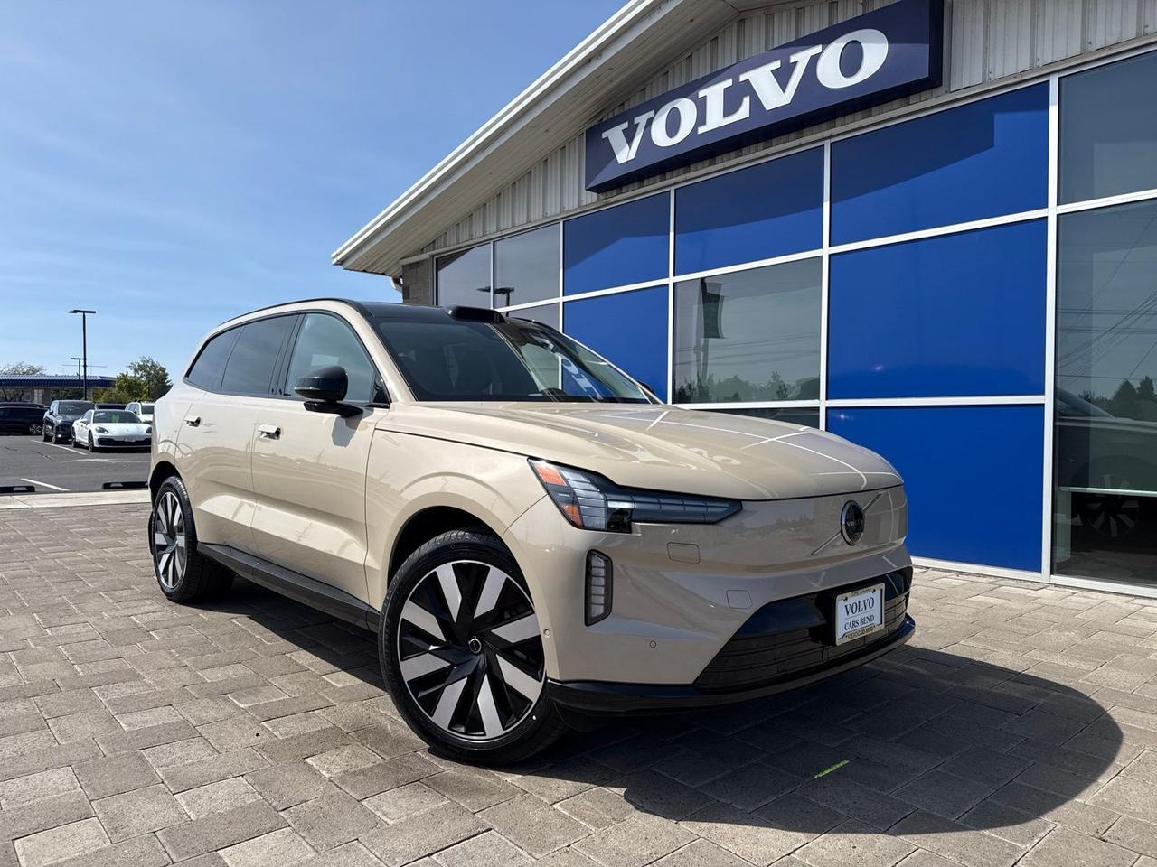 2025 Volvo EX90 Twin Motor Plus