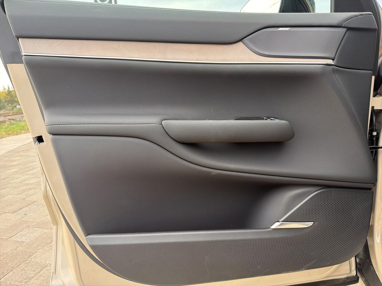 2025 Volvo EX90 Twin Motor Plus Bend OR