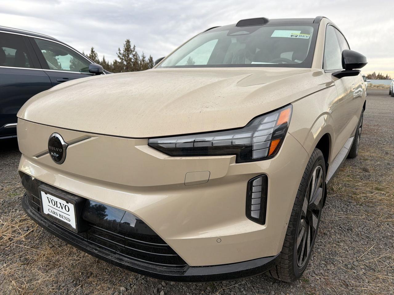 2025 Volvo EX90 Twin Motor Plus