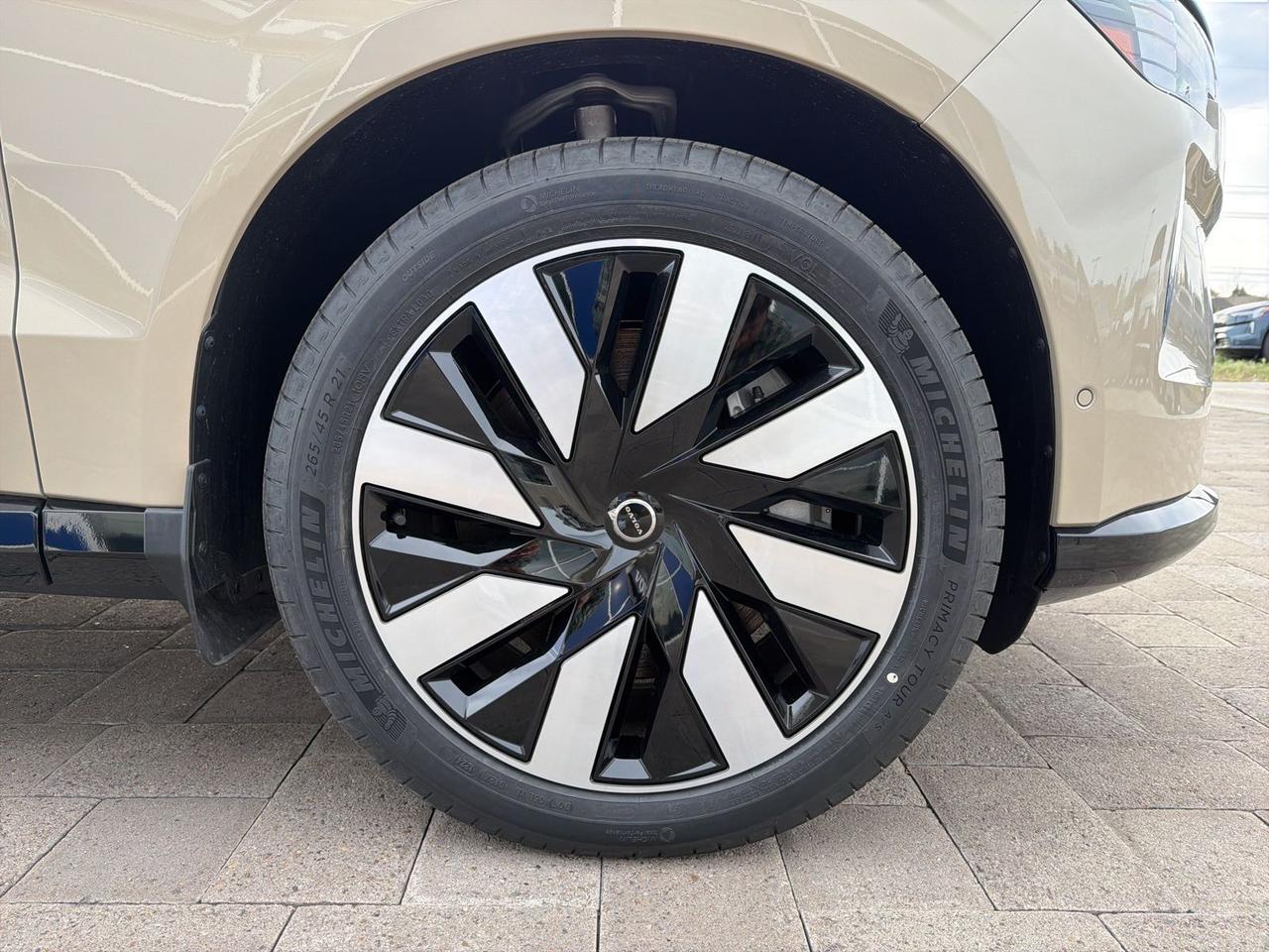 2025 Volvo EX90 Twin Motor Plus Bend OR