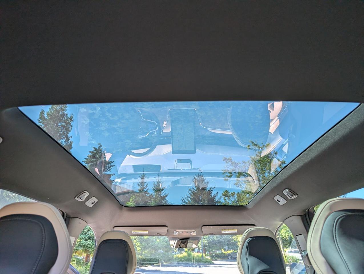 2025 Volvo EX90 Twin Motor ULTRA | 310mi EV, Bose Premium Audio, 7-Pass, Pilot Assist, Heated-Cooled & Massage Seats Portland OR