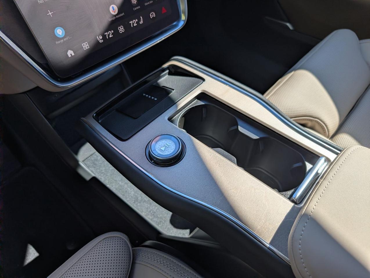 2025 Volvo EX90 Twin Motor ULTRA | 310mi EV, Bose Premium Audio, 7-Pass, Pilot Assist, Heated-Cooled & Massage Seats Portland OR