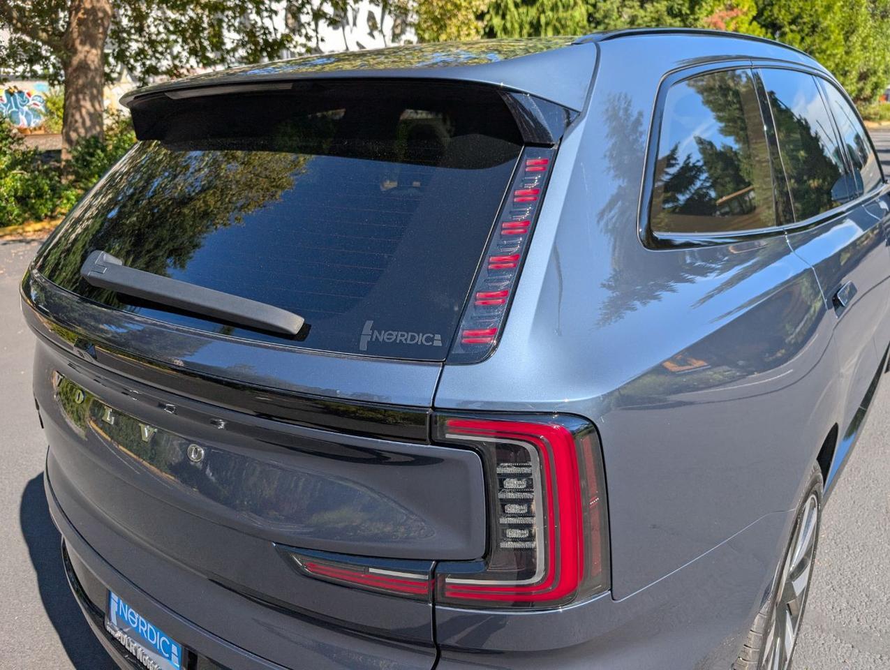 2025 Volvo EX90 Twin Motor ULTRA | 310mi EV, Bose Premium Audio, 7-Pass, Pilot Assist, Heated-Cooled & Massage Seats Portland OR