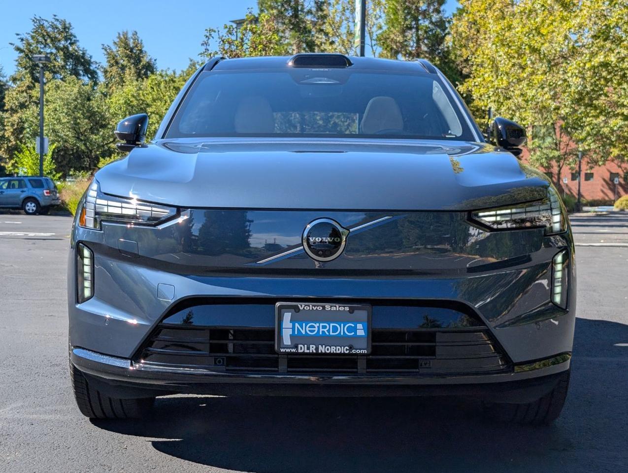2025 Volvo EX90 Twin Motor ULTRA | 310mi EV, Bose Premium Audio, 7-Pass, Pilot Assist, Heated-Cooled & Massage Seats Portland OR