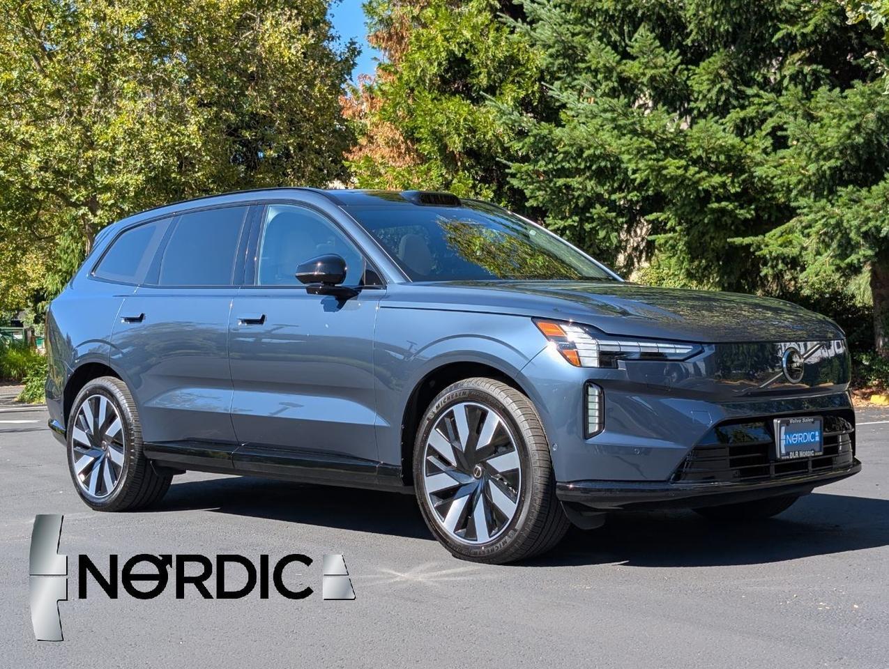 2025 Volvo EX90 Twin Motor ULTRA | 310mi EV, Bose Premium Audio, 7-Pass, Pilot Assist, Heated-Cooled & Massage Seats