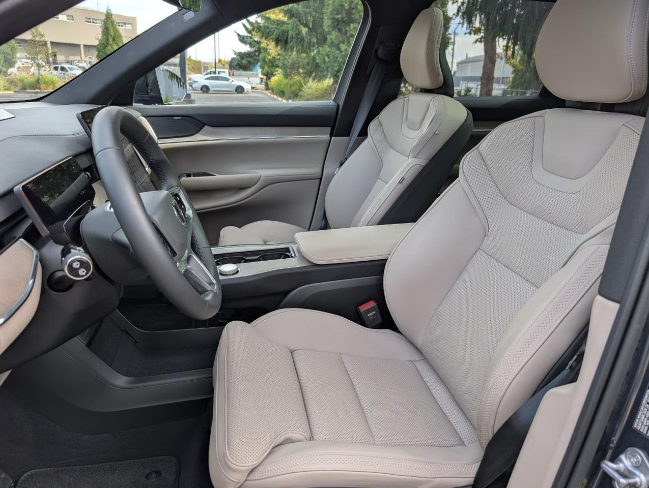 2025 Volvo EX90 Twin Motor ULTRA | 402hp, 300mi EV, Bose Audio, Pilot Assist, 360 Cam, Ventilated & Massage Nordico Portland OR