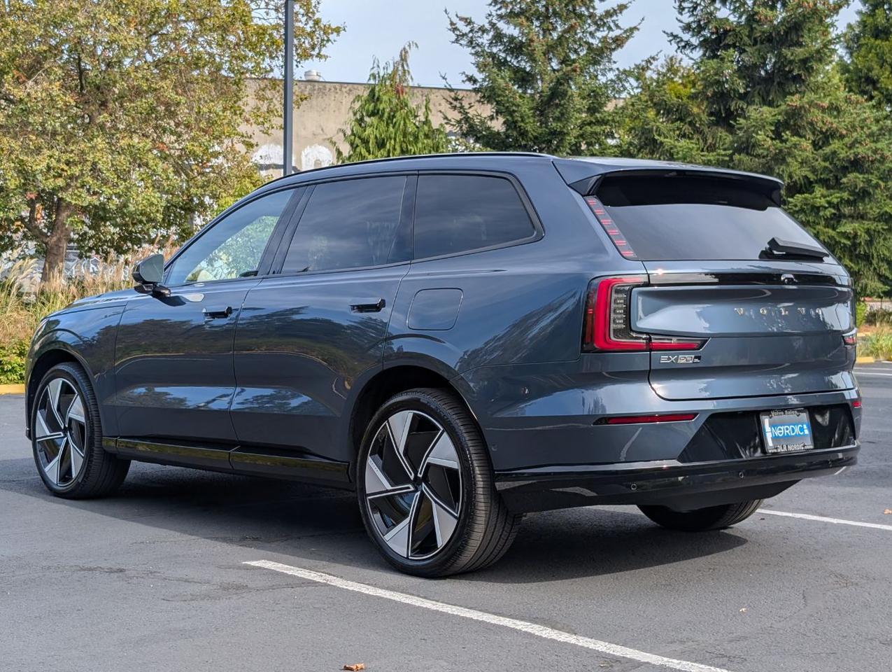 2025 Volvo EX90 Twin Motor ULTRA | 402hp, 300mi EV, Bose Audio, Pilot Assist, 360 Cam, Ventilated & Massage Nordico Portland OR