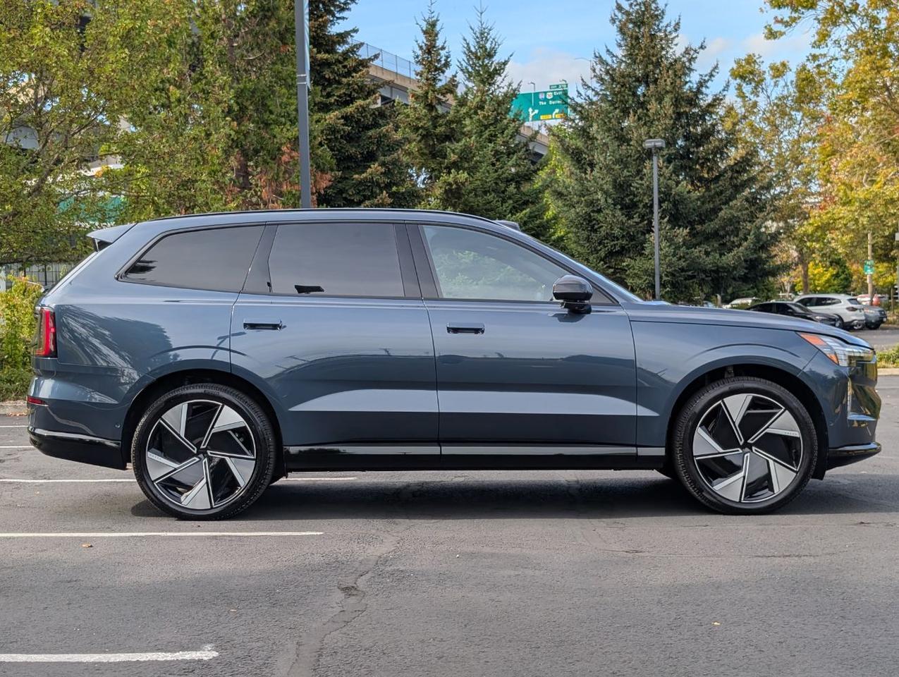 2025 Volvo EX90 Twin Motor ULTRA | 402hp, 300mi EV, Bose Audio, Pilot Assist, 360 Cam, Ventilated & Massage Nordico Portland OR