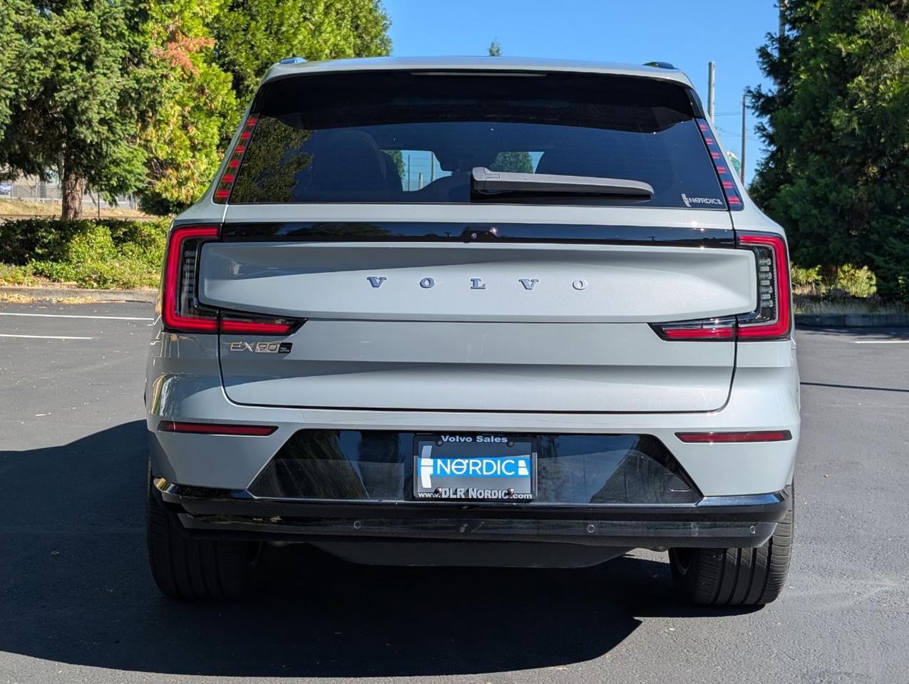 2025 Volvo EX90 Twin Motor ULTRA | 402hp, 310mi EV Range, Bowers & Wilkins Premium Audio & Climate Comfort Seats Portland OR