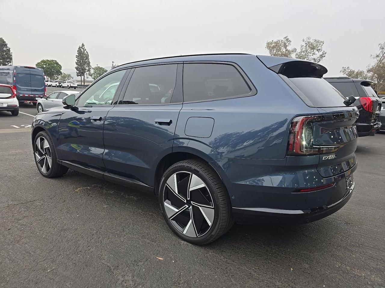 2025 Volvo EX90 Twin Motor ULTRA | 402hp, Bose Premium Audio, 7-Pass * Portland OR