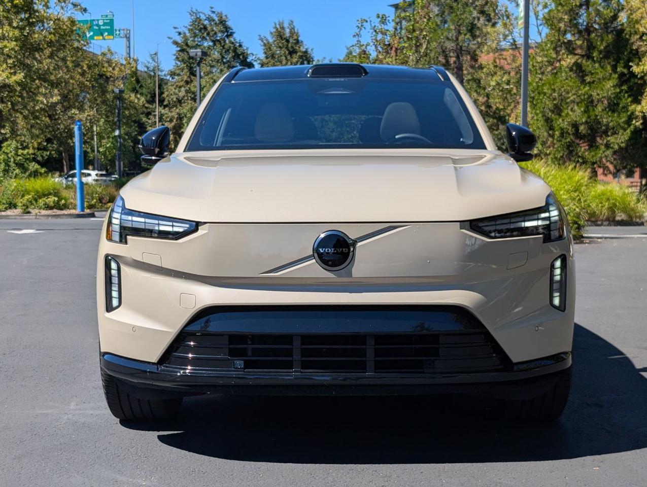2025 Volvo EX90 Twin Motor ULTRA | 510hp, 310 Range, Bose Premium Audio, 6-Pass Center Walk, Cooled & Massage Seats Portland OR