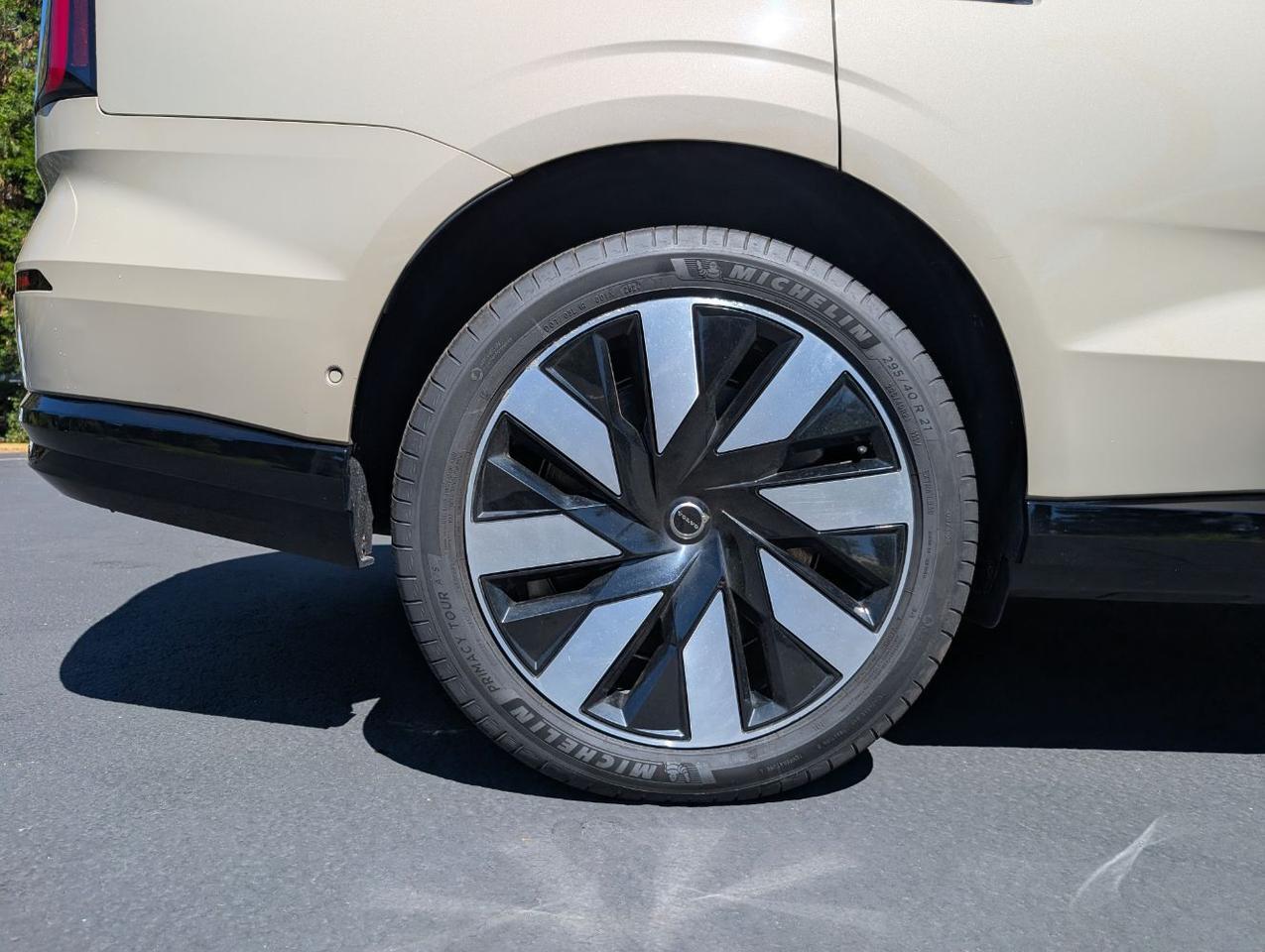 2025 Volvo EX90 Twin Motor ULTRA | 510hp, 310 Range, Bose Premium Audio, 6-Pass Center Walk, Cooled & Massage Seats Portland OR