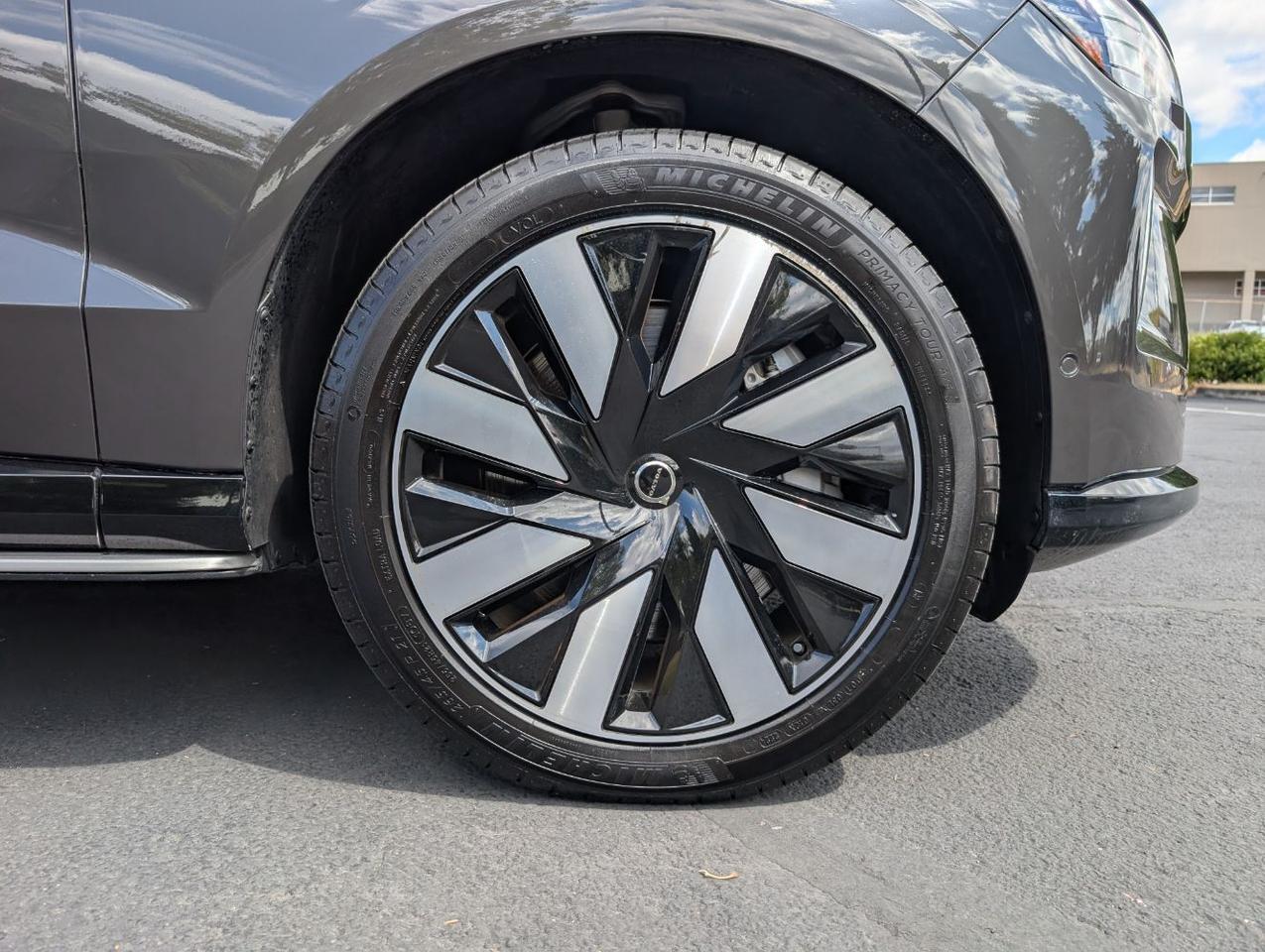 2025 Volvo EX90 Twin Motor ULTRA | 510hp, 310 Range, Bowers & Wilkins, 6-Pass Center Walk, Cooled & Massage Seats Portland OR