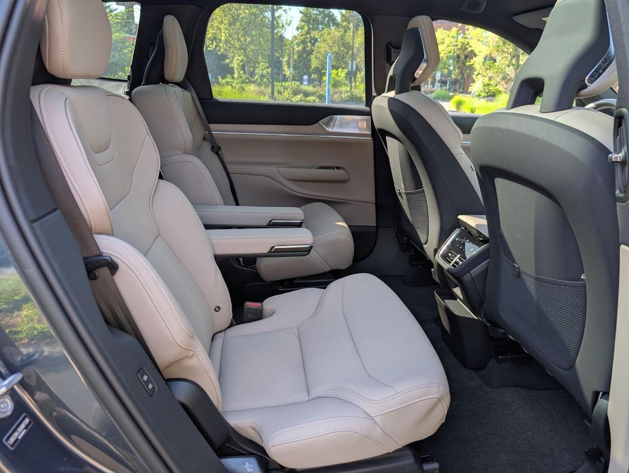 2025 Volvo EX90 Twin Motor ULTRA | 510hp, 310mi Range, Bowers & Wilkins Premium Audio, Pilot Assist, 6-Pass Seating Portland OR