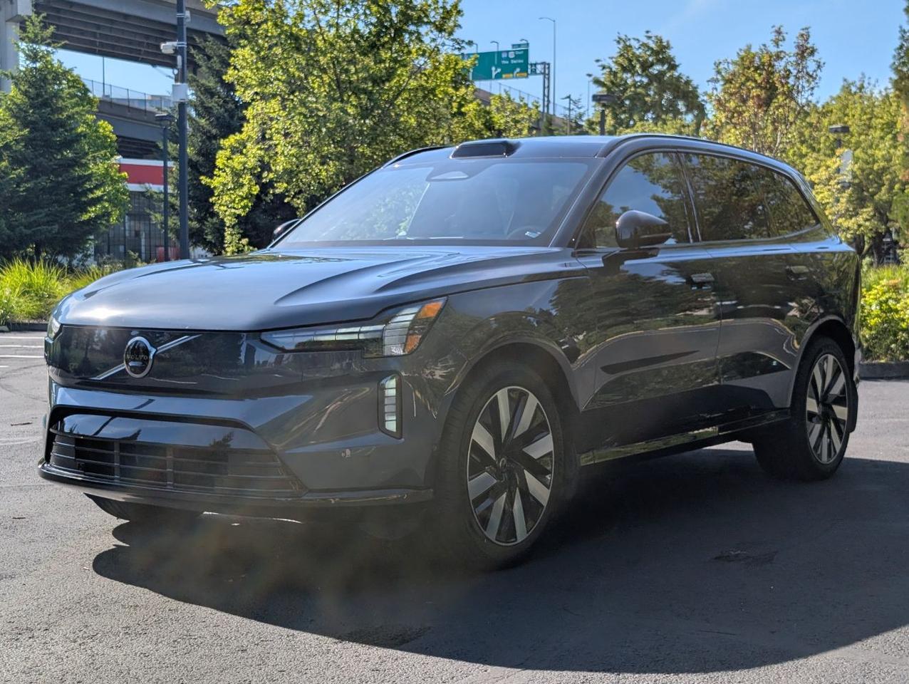 2025 Volvo EX90 Twin Motor ULTRA | 510hp, 310mi Range, Bowers & Wilkins Premium Audio, Pilot Assist, 6-Pass Seating Portland OR