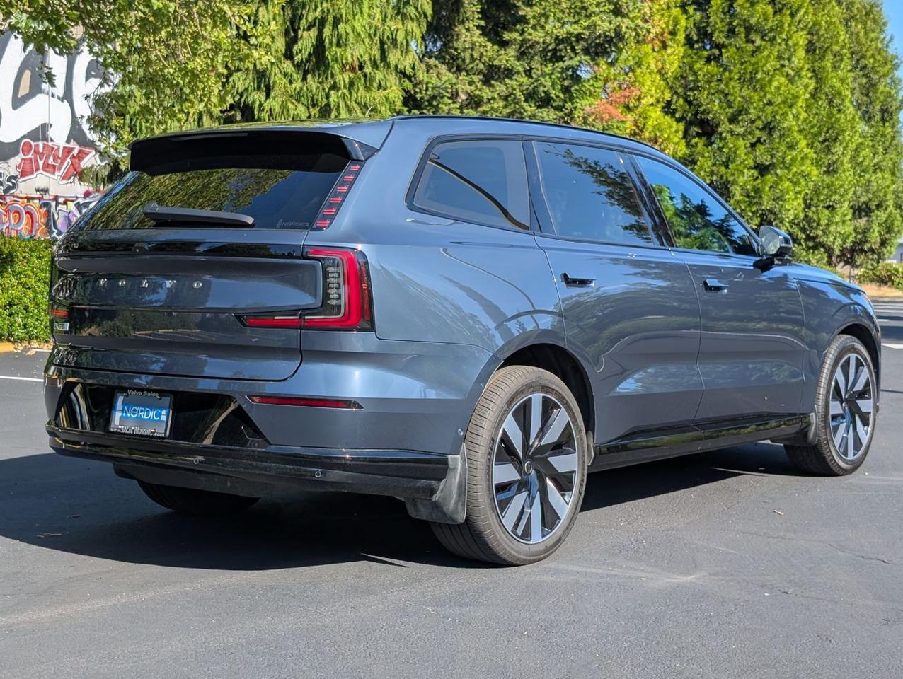 2025 Volvo EX90 Twin Motor ULTRA | 510hp, 310mi Range, Bowers & Wilkins Premium Audio, Pilot Assist, 6-Pass Seating Portland OR