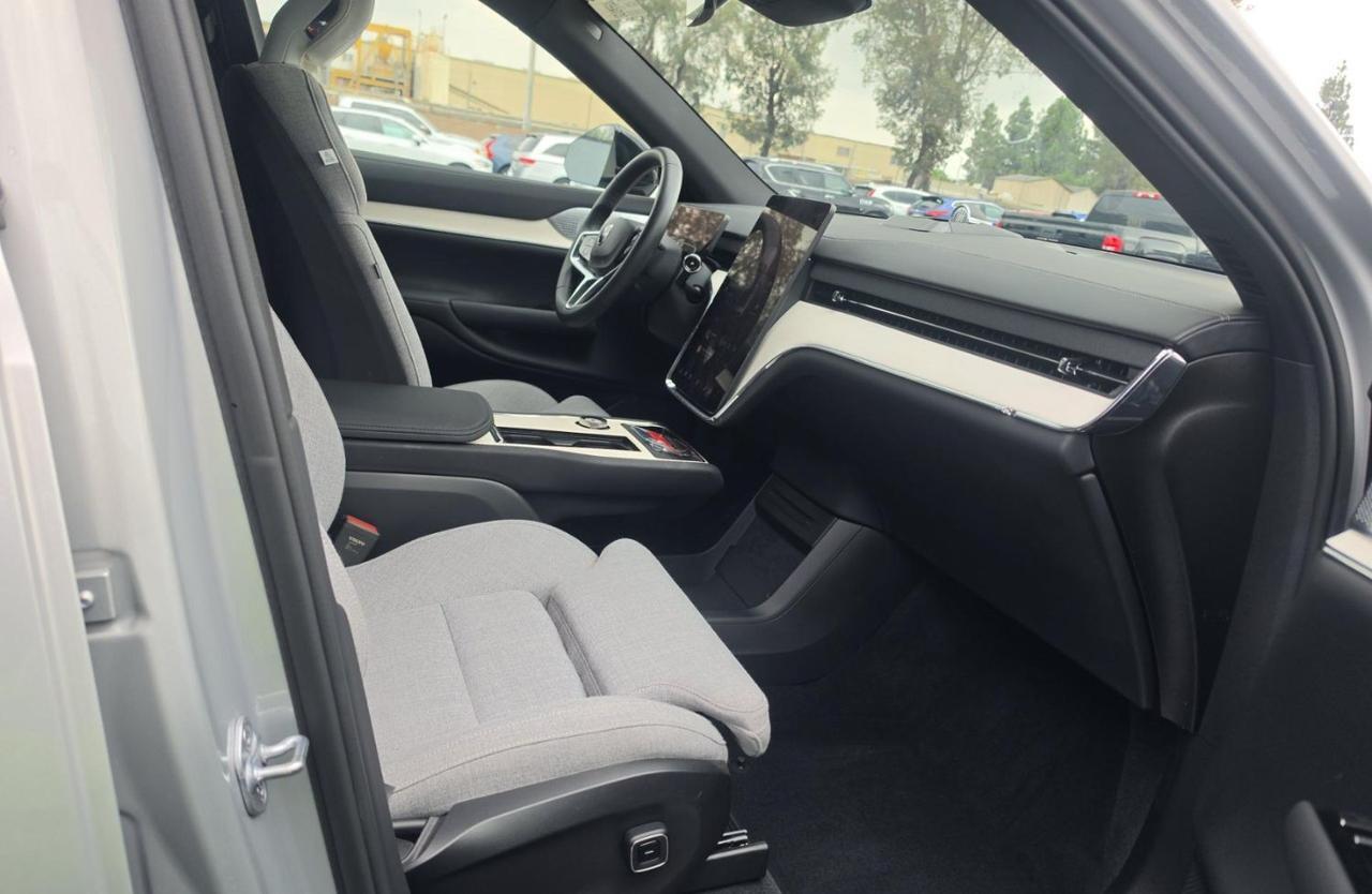2025 Volvo EX90 Twin Motor ULTRA Performance | 510hp, 300mi Range, Bowers &amp; Wilkins, Wo Portland OR