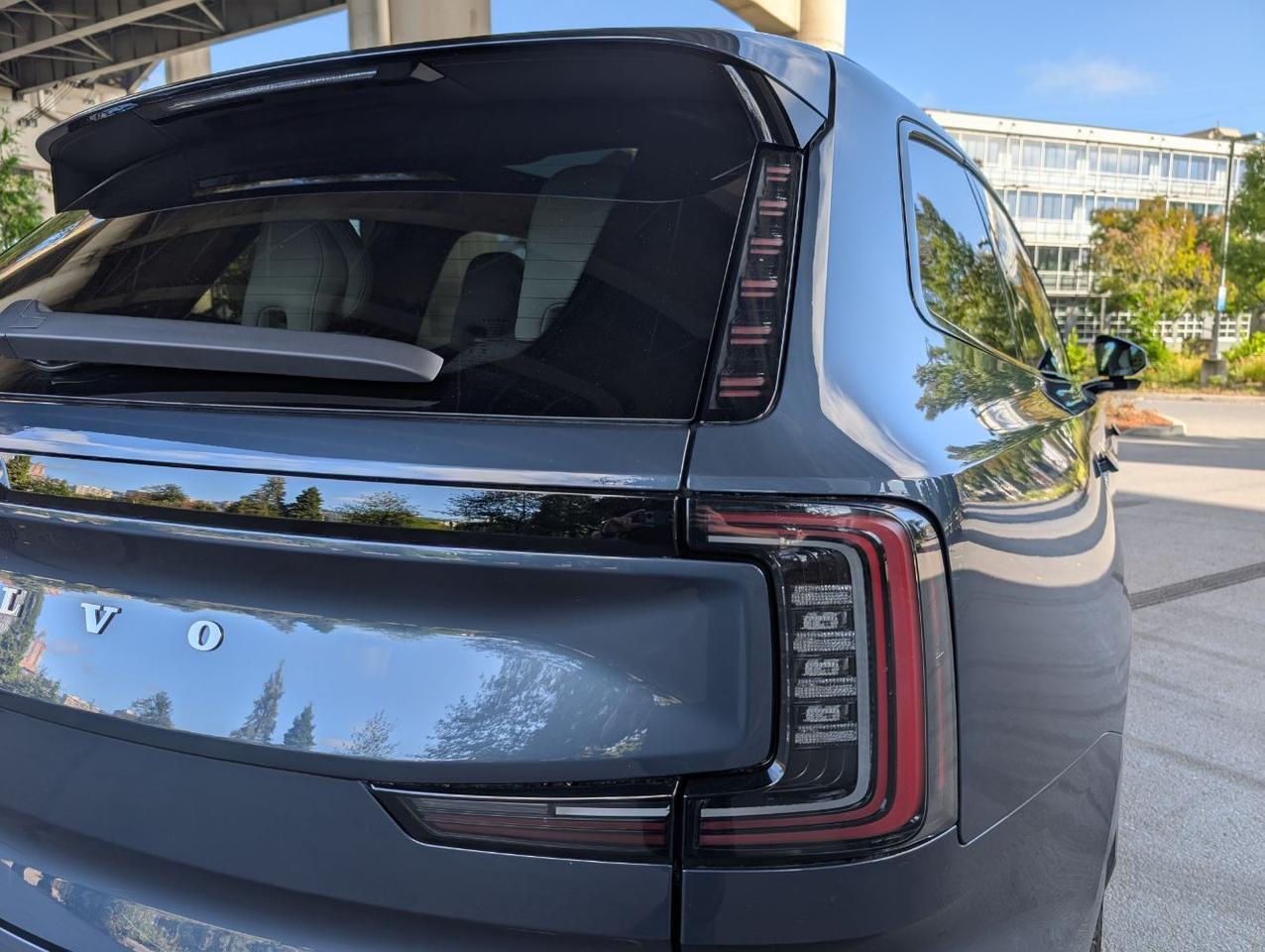 2025 Volvo EX90 Twin Motor ULTRA w/Bowers &amp; Wilkins * Portland OR