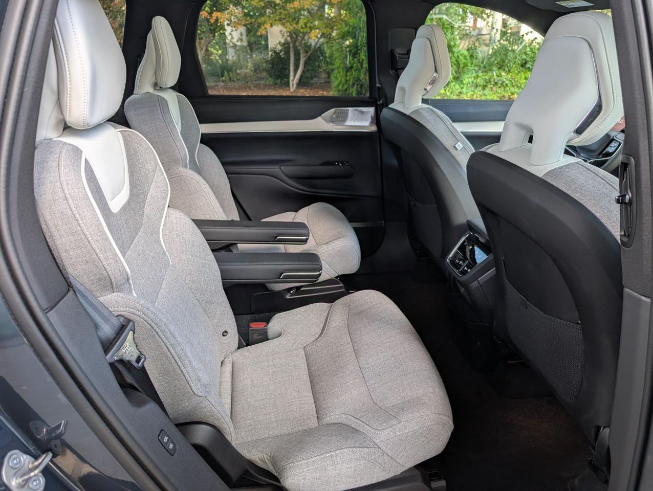 2025 Volvo EX90 Twin Motor ULTRA w/Bowers &amp; Wilkins * Portland OR