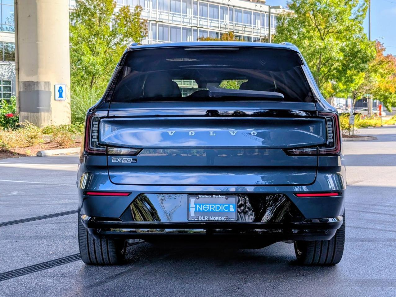 2025 Volvo EX90 Twin Motor ULTRA w/Bowers &amp; Wilkins * Portland OR