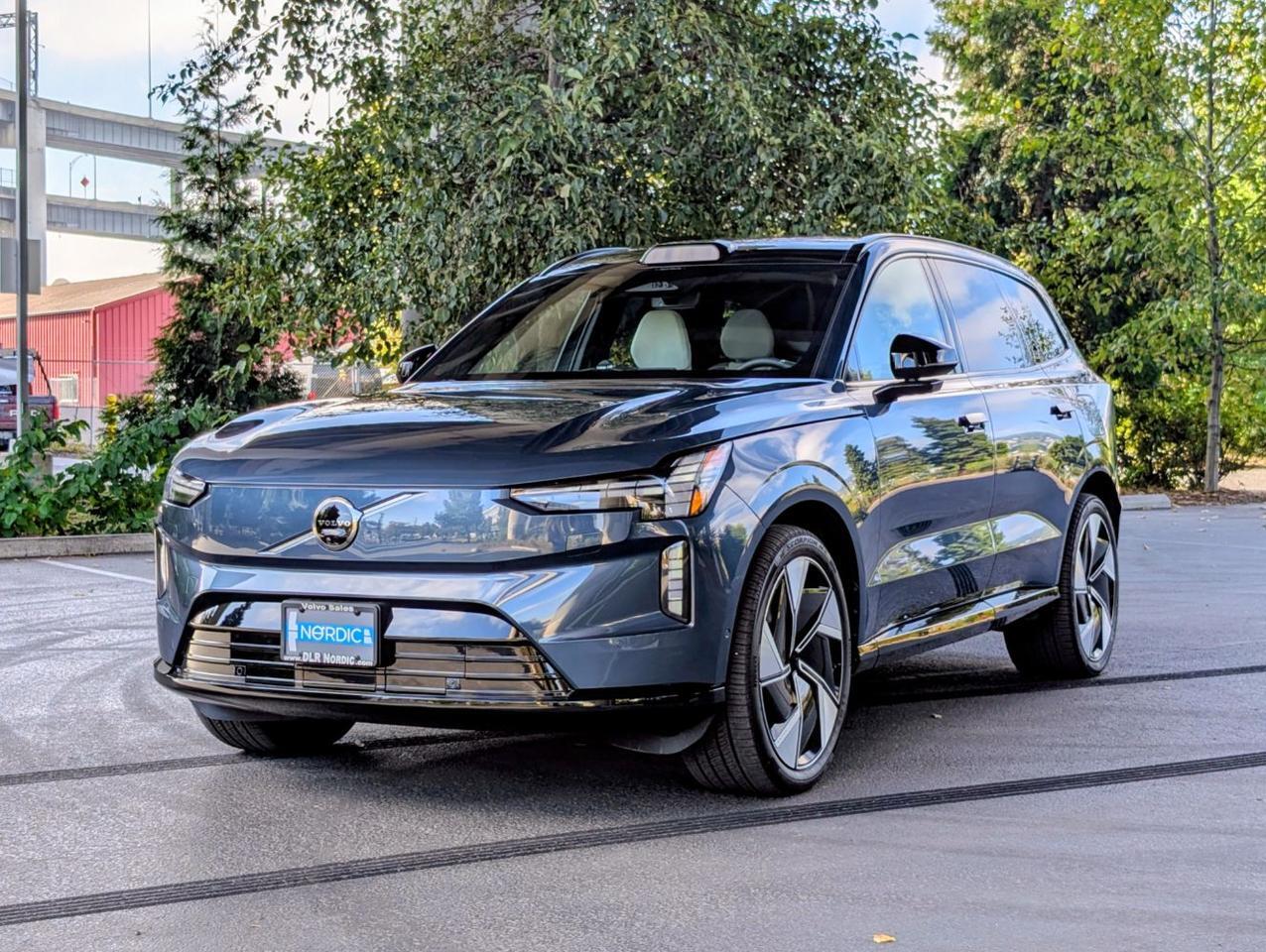 2025 Volvo EX90 Twin Motor ULTRA w/Bowers &amp; Wilkins * Portland OR