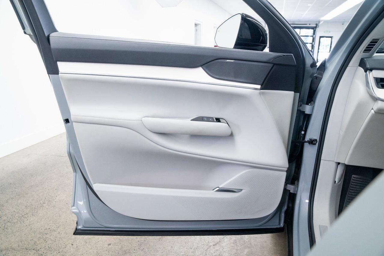 2025 Volvo EX90 Twin Motor Ultra 7-Seater Active Chassis Massage Seats Portland OR