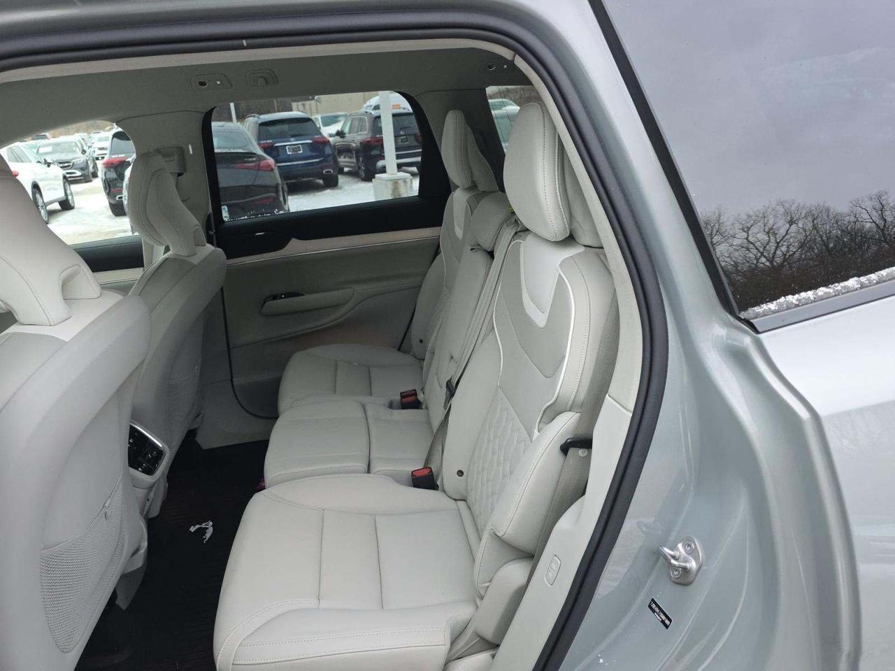 2025 Volvo EX90 Twin Motor Ultra 7-Seater Active Chassis Massage Seats Portland OR