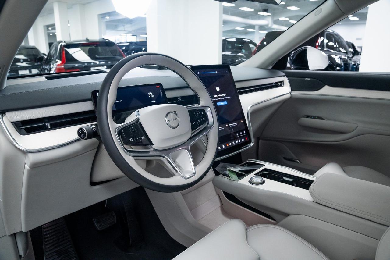 2025 Volvo EX90 Twin Motor Ultra 7-Seater Active Chassis Massage Seats Portland OR